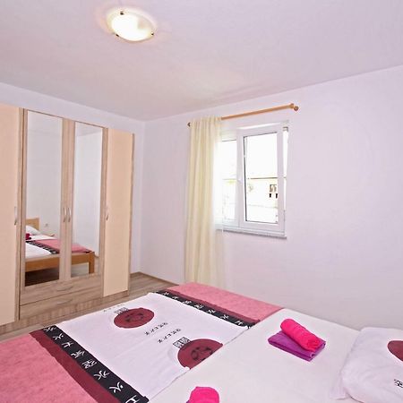 Apartmani Bradaric Pula Exterior foto