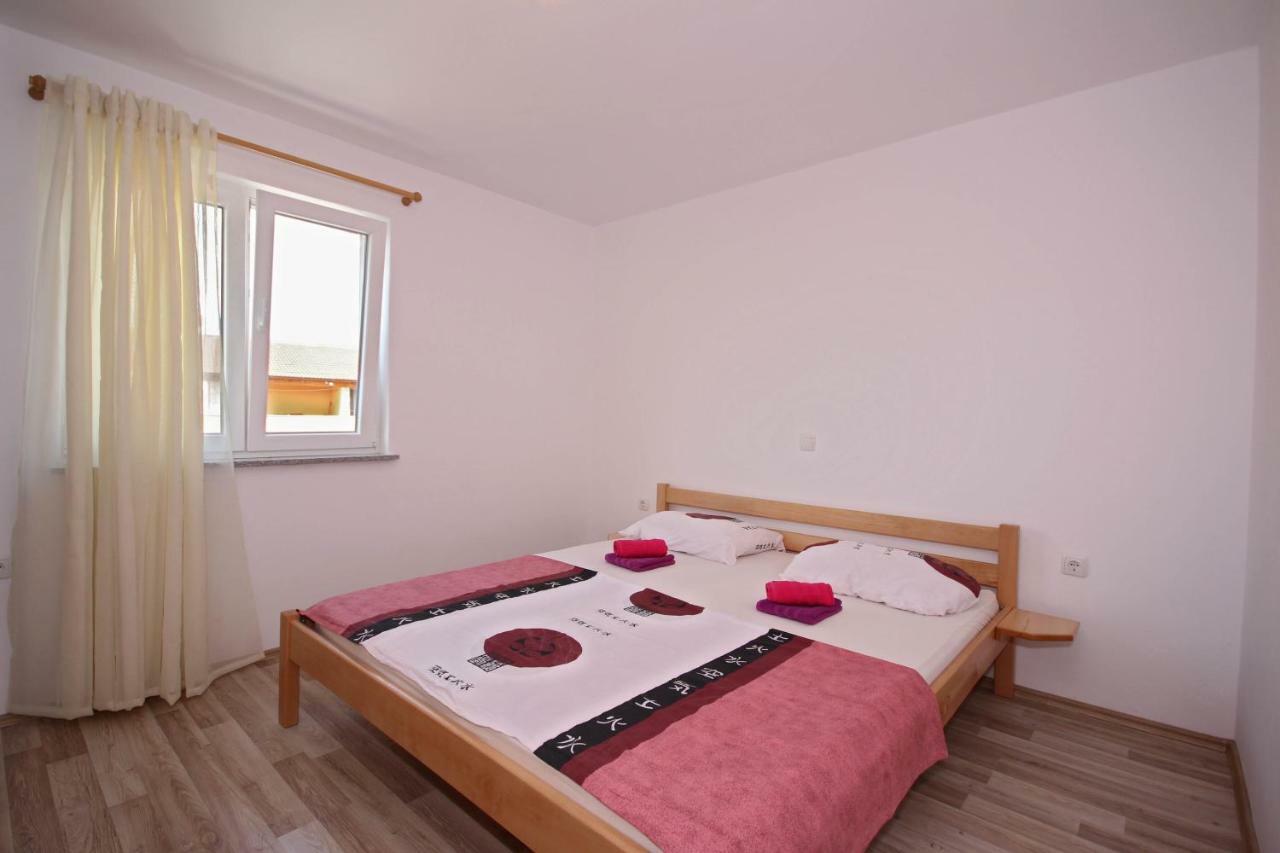 Apartmani Bradaric Pula Exterior foto